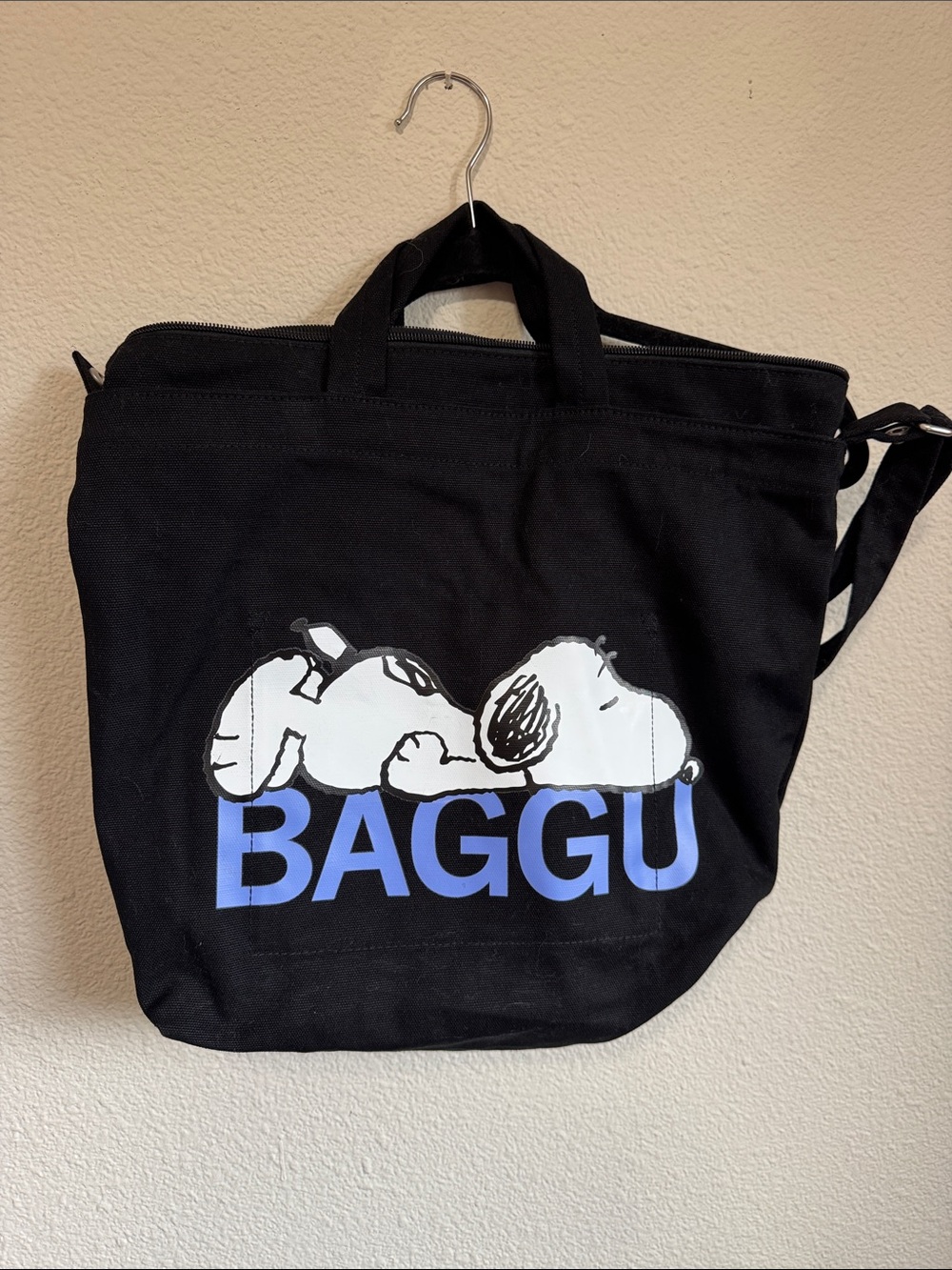 BAGGU Black Canvas duck tote with Snoopy Graphic